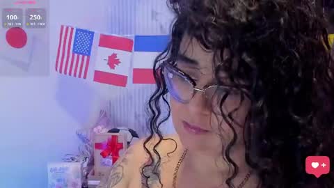 Snapshot of reginavegaa chatting on 06/12/26, 11:42 reginavegaa online show from 06/12/26, 11:42