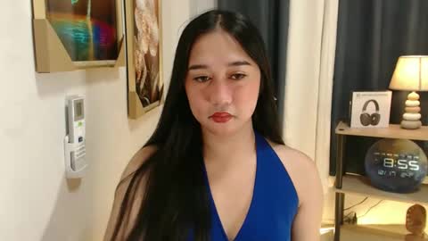 regine online show from 12/17/25, 12:55