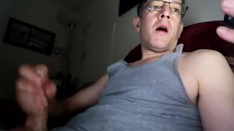 Snapshot of regularguy20 chatting on 12/16/25, 11:26 regularguy20 online show from 12/16/25, 11:26