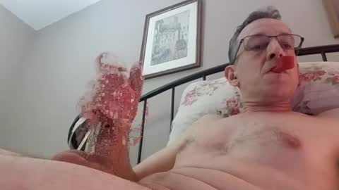 Snapshot of regularguy20 chatting on 04/04/26, 02:32 regularguy20 online show from 04/04/26, 02:32