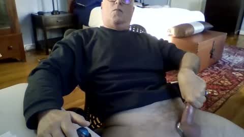 RegularGuyNOLA online show from 12/24/24, 02:44