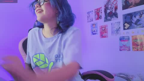 Snapshot of reicos_ chatting on 04/14/26, 09:10 rei 3 online show from 04/14/26, 09:10