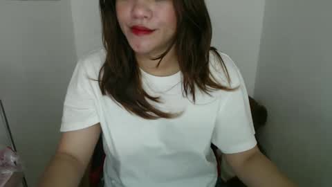 Snapshot of reign2525 chatting on 02/26/25, 04:03 reign2525 online show from 02/26/25, 04:03