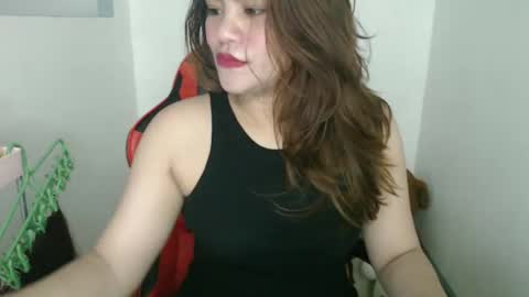 Snapshot of reign2525 chatting on 03/12/25, 03:40 reign2525 online show from 03/12/25, 03:40