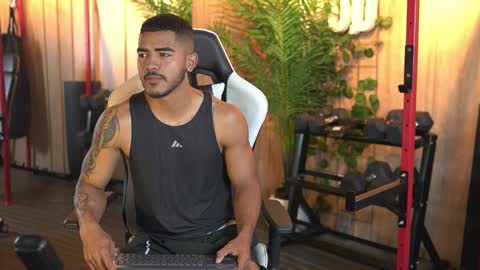 Reik online show from 12/22/25, 12:13