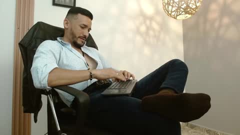   REIKO  online show from 01/14/25, 08:59