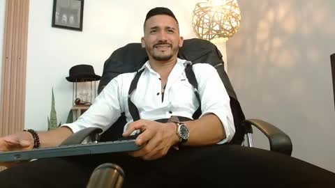   REIKO  online show from 01/24/25, 08:54