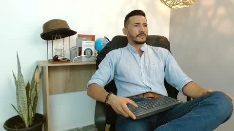   REIKO  online show from 01/30/25, 07:37