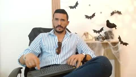   REIKO  online show from 10/07/25, 04:04