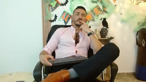   REIKO  online show from 10/22/25, 03:56