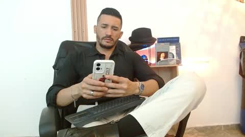   REIKO  online show from 11/24/25, 03:23