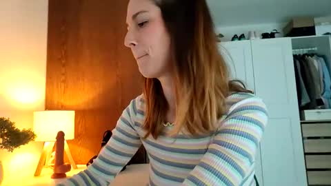 Snapshot of reileyfoxx chatting on 04/12/26, 11:04 Reiley online show from 04/12/26, 11:04