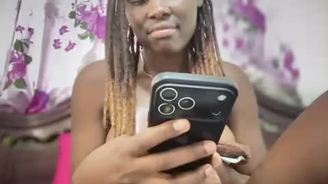 reina77xo online show from 02/10/26, 12:37