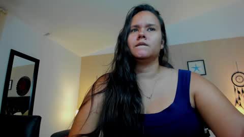 reina_loren online show from 09/28/25, 10:04
