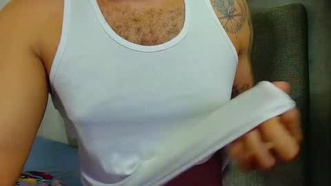 paola online show from 10/05/25, 04:00