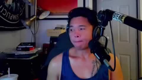 Snapshot of rekt_420_ chatting on 12/24/24, 06:22 rekt_420_ online show from 12/24/24, 06:22