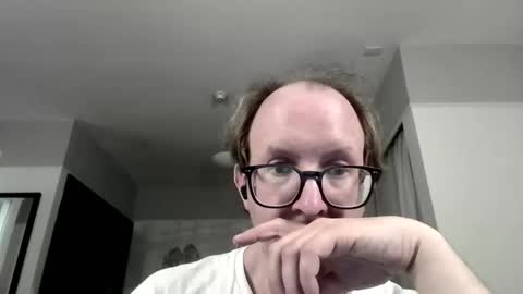 Snapshot of relaxnchat38 chatting on 04/28/26, 03:00 relaxnchat38 online show from 04/28/26, 03:00