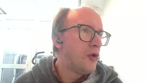 Snapshot of relaxnchat41 chatting on 11/24/25, 03:23 relaxnchat41 online show from 11/24/25, 03:23