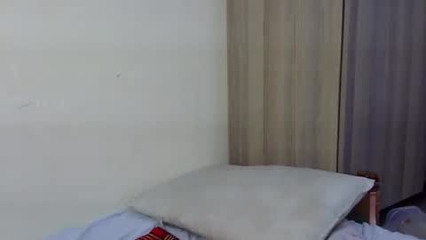 Snapshot of rellings_maya chatting on 01/06/25, 05:19 rellings-maya online show from 01/06/25, 05:19