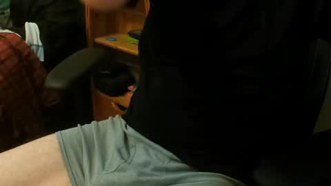 Snapshot of relyk90 chatting on 04/05/26, 08:39 Relyk90 online show from 04/05/26, 08:39