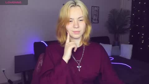 Snapshot of remipeach chatting on 04/23/26, 06:32 RemiPeach online show from 04/23/26, 06:32