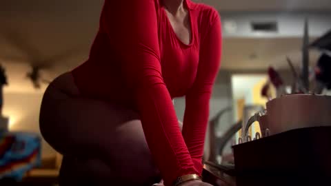 remmissecrets online show from 12/25/24, 12:05