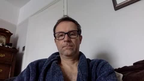 Snapshot of remus1876 chatting on 01/05/25, 12:31 remus1876 online show from 01/05/25, 12:31