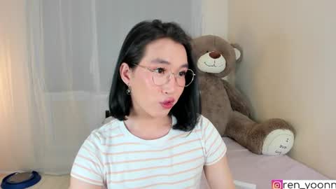 Snapshot of ren_yoonn chatting on 07/02/26, 02:33 Ren online show from 07/02/26, 02:33
