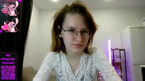 Snapshot of renaeblaski chatting on 03/02/26, 05:31 Claire online show from 03/02/26, 05:31