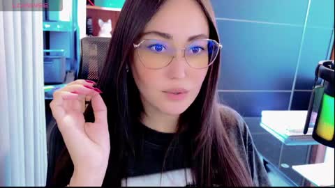 Amelie online show from 05/31/26, 04:03