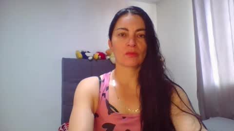 Snapshot of renata_hot1 chatting on 04/13/26, 06:46 renata_hot1 online show from 04/13/26, 06:46