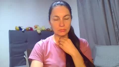Snapshot of renata_hot1 chatting on 05/11/26, 11:13 renata_hot1 online show from 05/11/26, 11:13