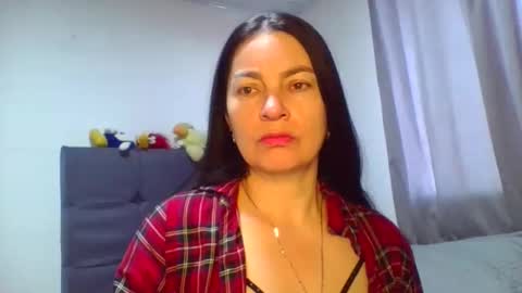 Snapshot of renata_hot1 chatting on 05/29/26, 10:08 renata_hot1 online show from 05/29/26, 10:08