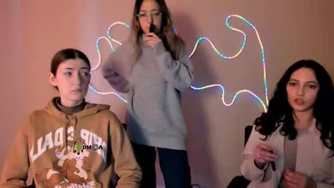 Youre Renata online show from 10/22/25, 10:37