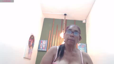 renata_milf_ online show from 01/13/25, 11:52