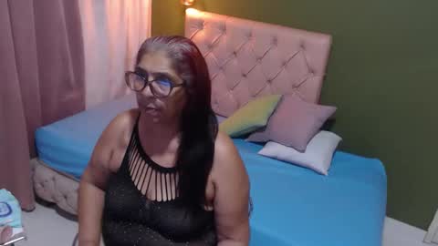 renata_milf_ online show from 09/20/25, 11:55