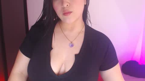 Snapshot of renata_ruiz chatting on 01/13/26, 03:56 online show from 01/13/26, 03:56