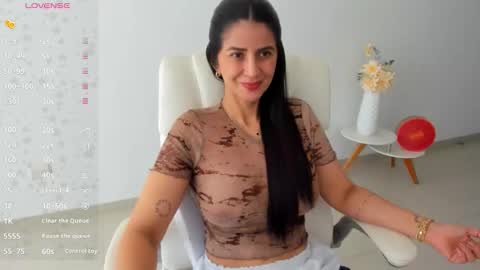 RENATA online show from 10/21/25, 02:51