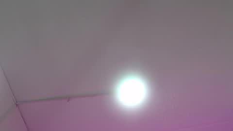 Snapshot of renata_valentina chatting on 04/17/26, 10:51 RENATA VALENTINA online show from 04/17/26, 10:51