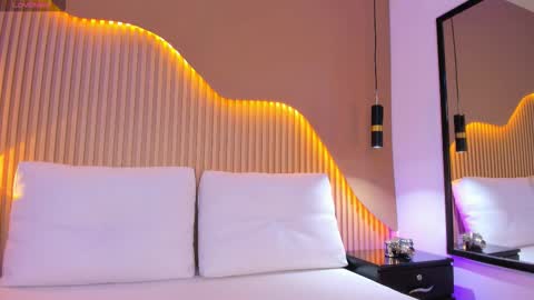 Snapshot of renatajhonson chatting on 03/26/26, 05:46 Renata online show from 03/26/26, 05:46