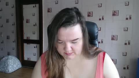 renataoia online show from 12/14/24, 11:07