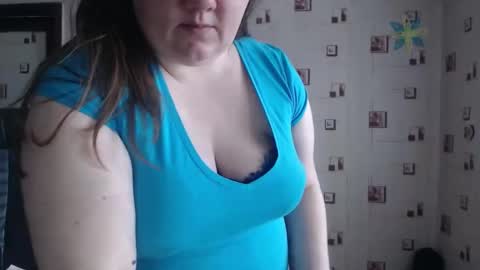 renataoia online show from 02/20/25, 11:42