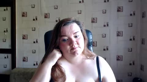 Snapshot of renataoia chatting on 07/15/26, 02:55 renataoia online show from 07/15/26, 02:55