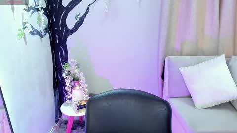      online show from 09/18/25, 11:56