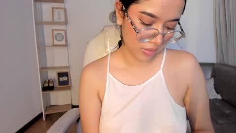 Snapshot of renaxi_smith chatting on 01/25/25, 11:11 renaxi_smith online show from 01/25/25, 11:11