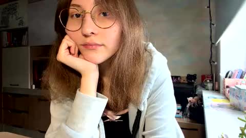 Mia online show from 02/16/26, 09:49