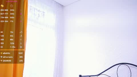 Snapshot of renaythilmony chatting on 06/22/26, 03:25 Naomi online show from 06/22/26, 03:25