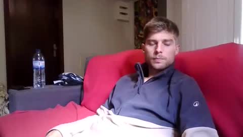 Snapshot of rendildo chatting on 05/11/26, 03:29 rendildo online show from 05/11/26, 03:29
