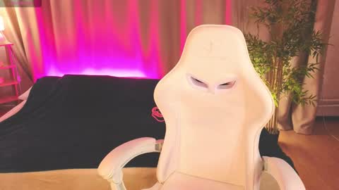 rene_shine online show from 03/15/26, 05:19