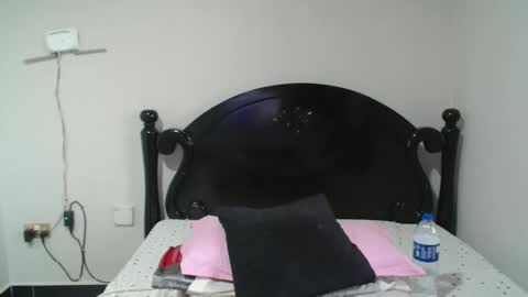 Rene online show from 03/01/25, 02:23